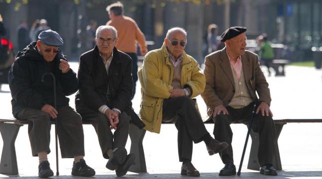 Gente mayor en España