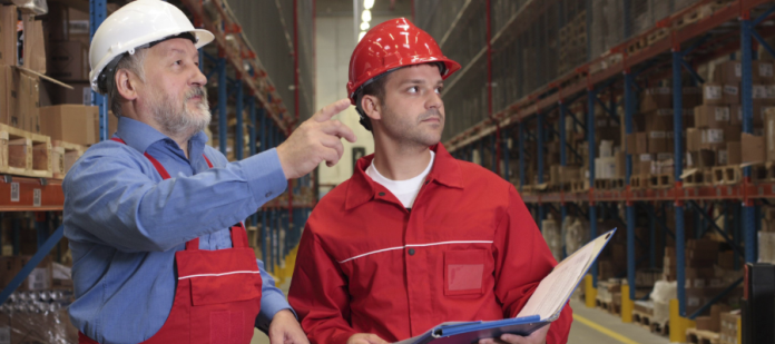 Gente Mayor trabajando en España
